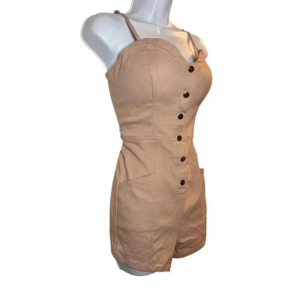 NWOT✨Haute Monde Blush Pink Romper Size M - Picture 4 of 11